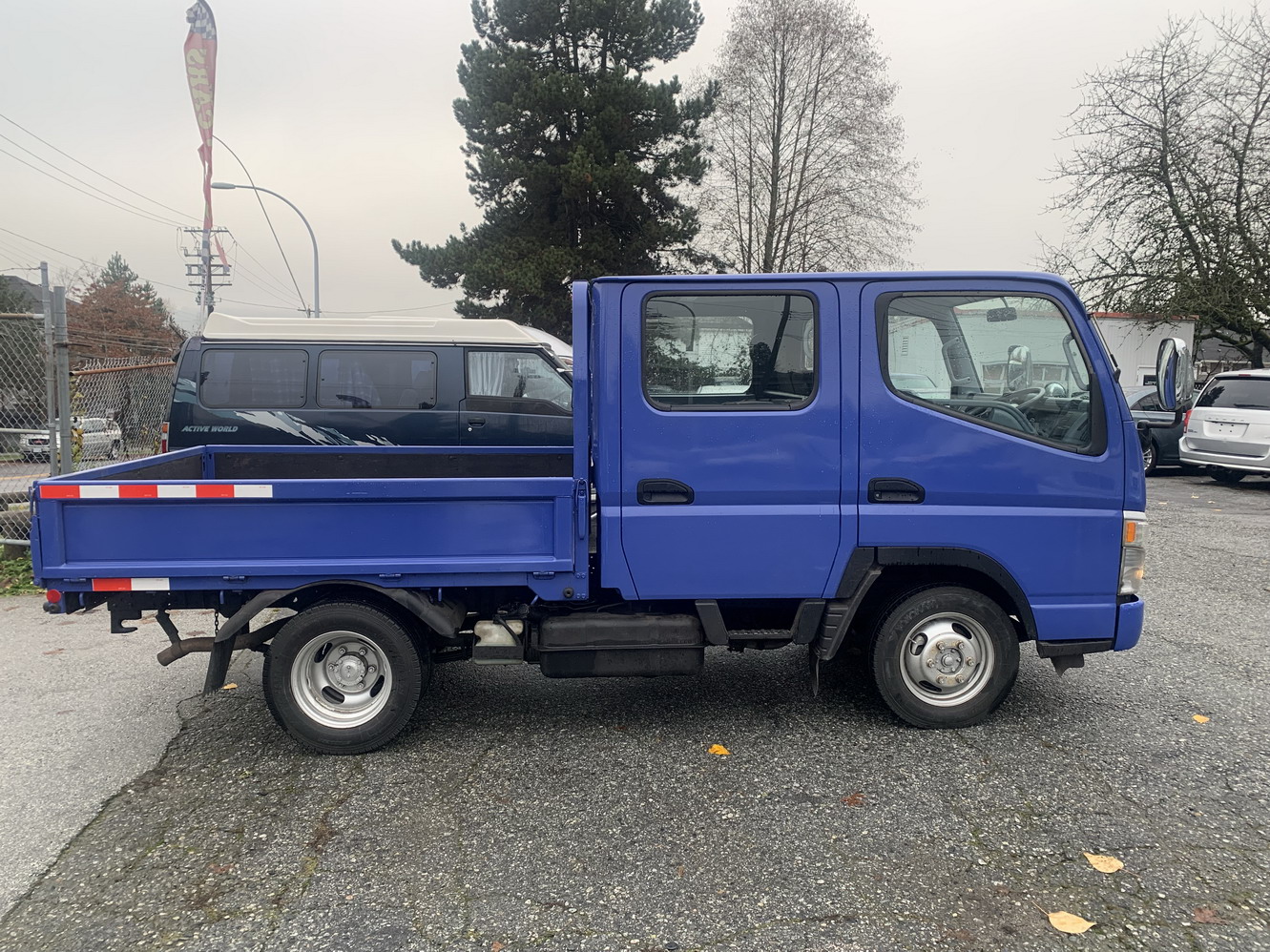 Mitsubishi
                      Canter