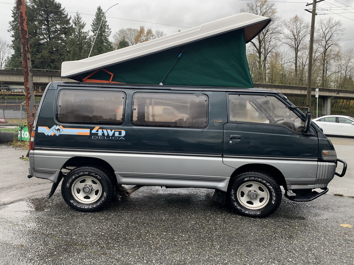 Mitsubishi
                      Delica