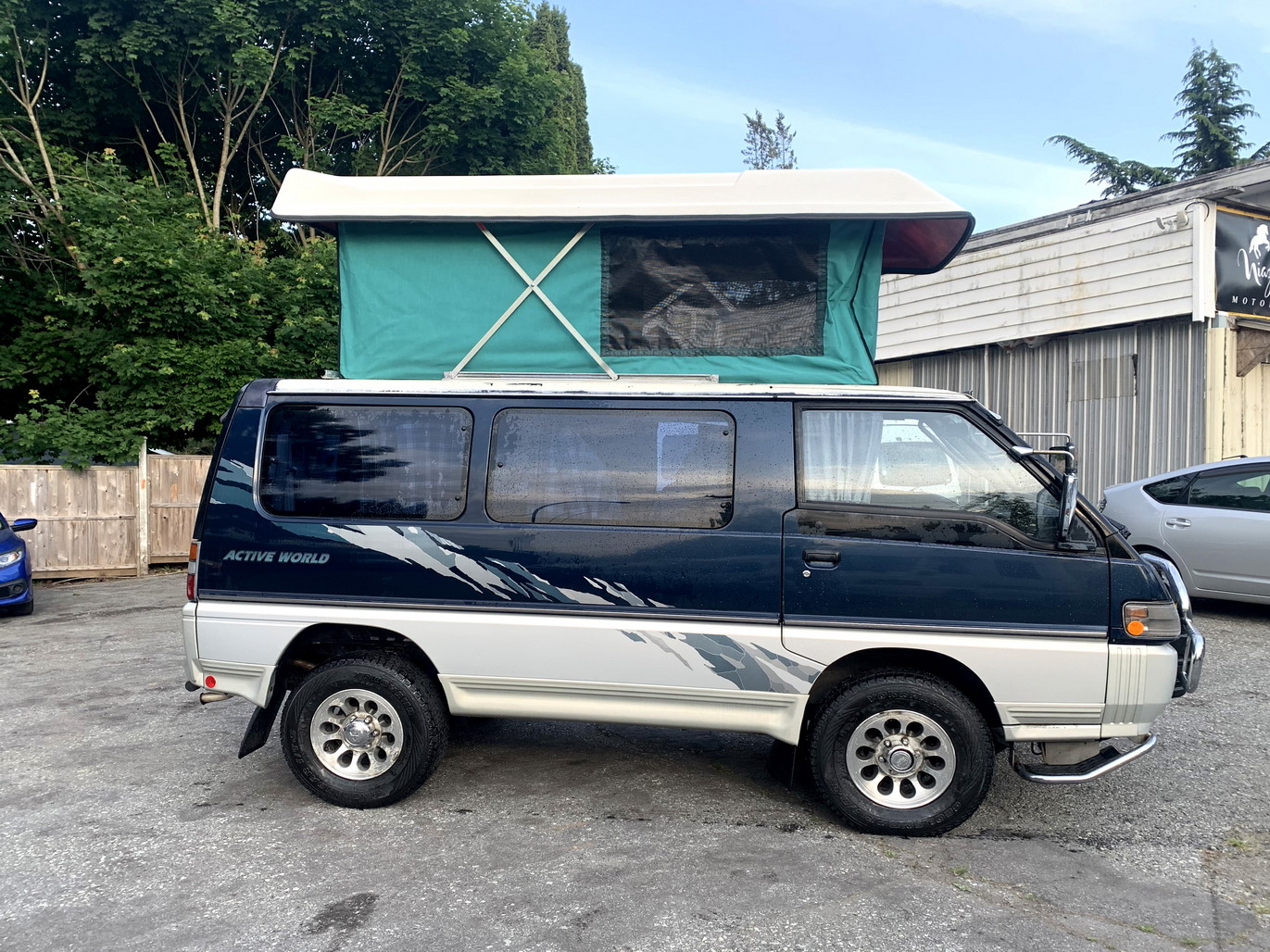 Delica Star Wagon
