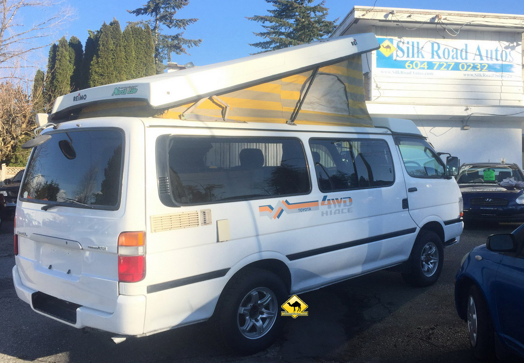 Toyota hiace
                      campervan