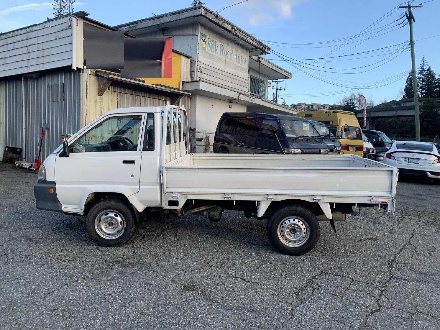 Toyota
                      hiace camper van