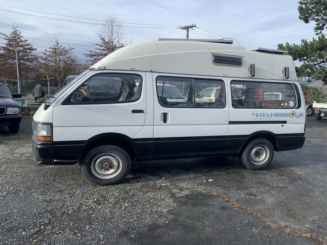 Toyota
                      hiace camper van