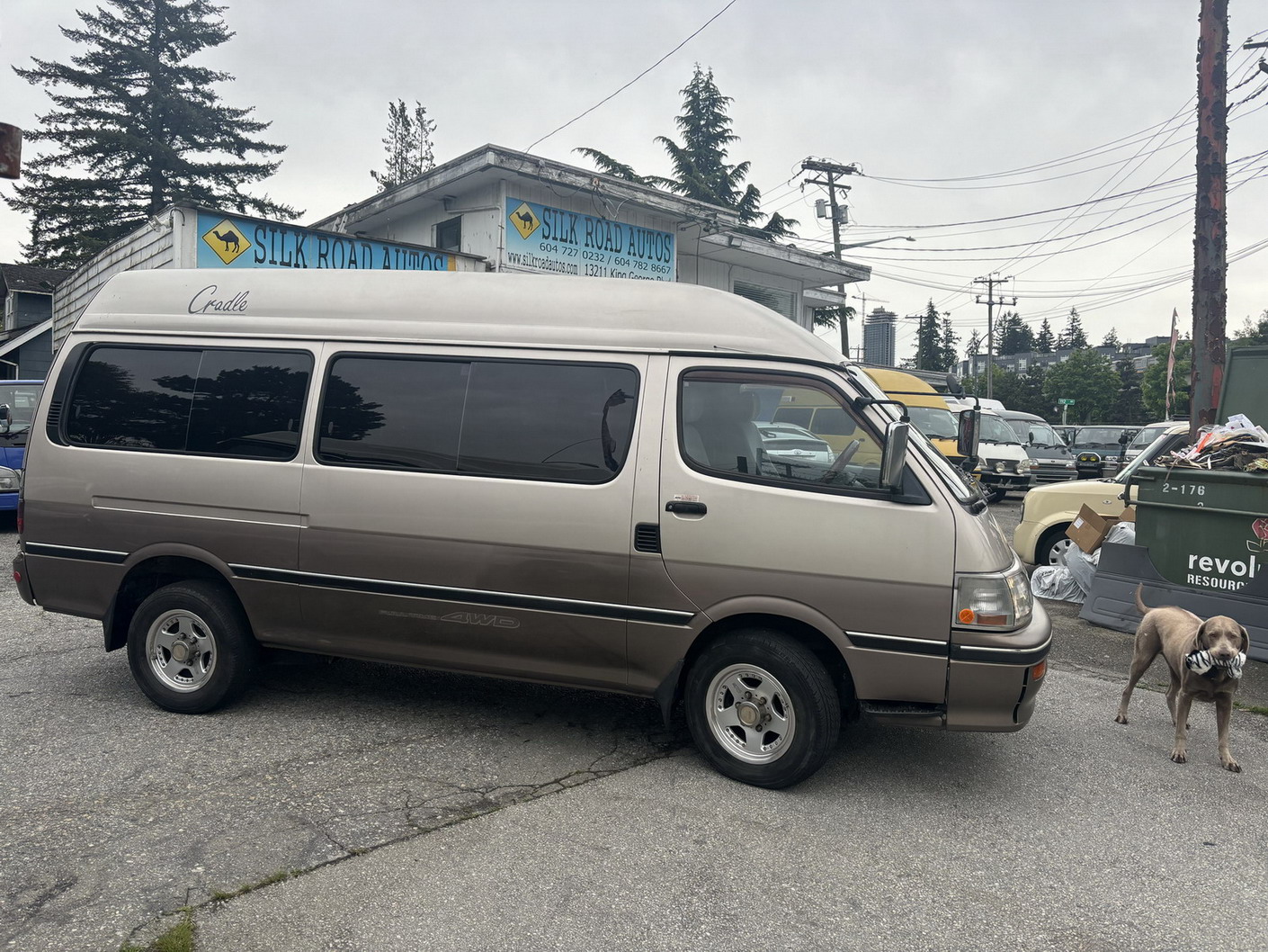 Toyota
                      hiace camper van