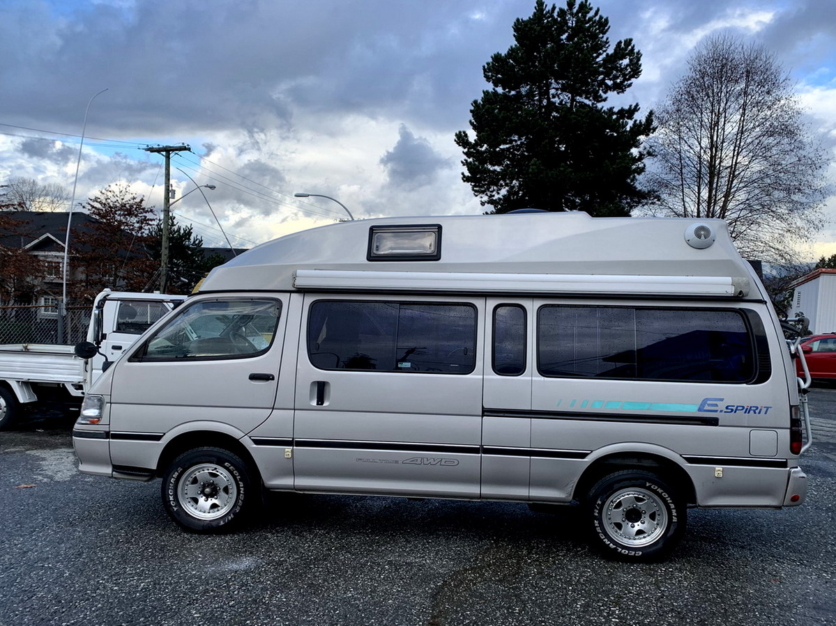Toyota
                        hiace camper van