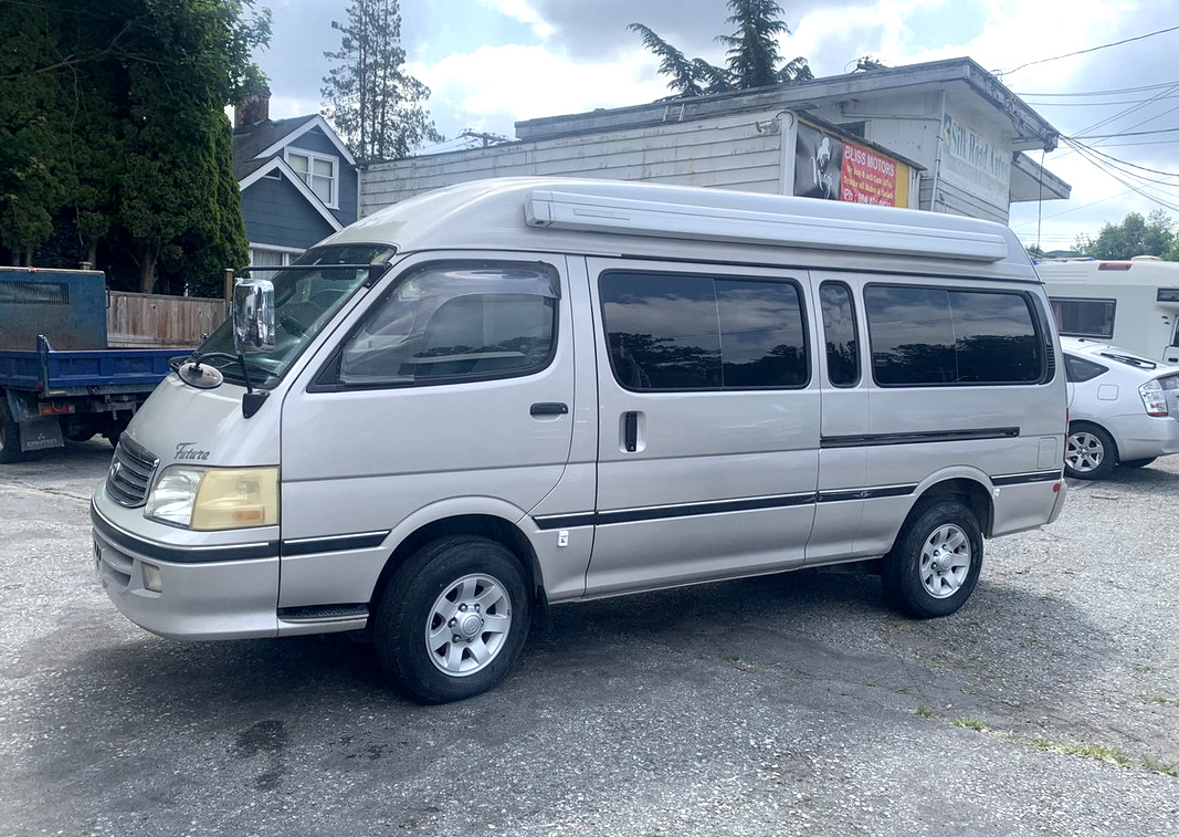 Toyota
                      hiace camper van