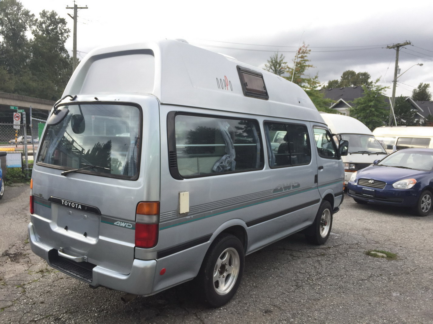 Toyotahiace campervan