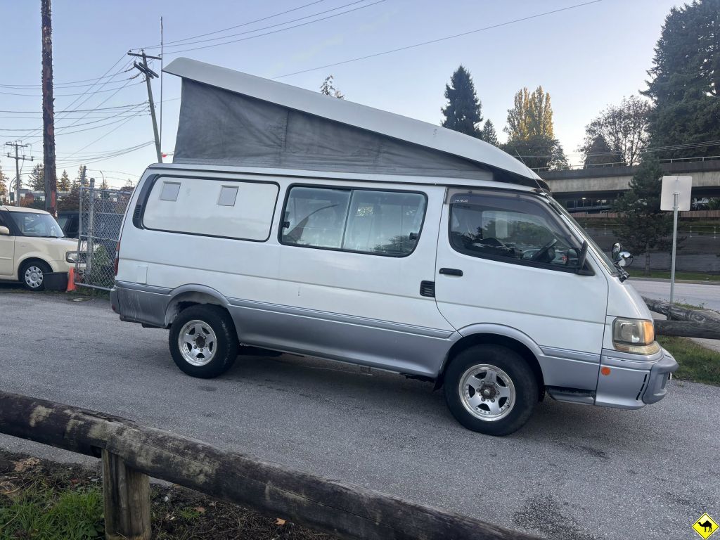 Toyota hiace
                                            camper van