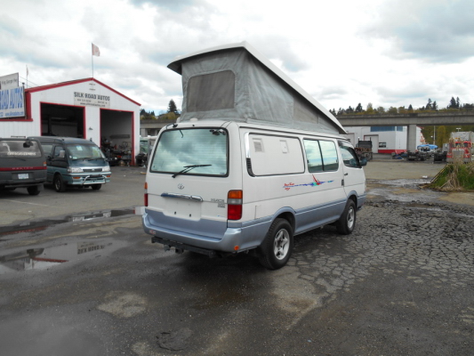 Toyotahiace campervan