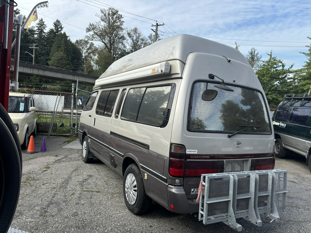 Toyotahiace campervan